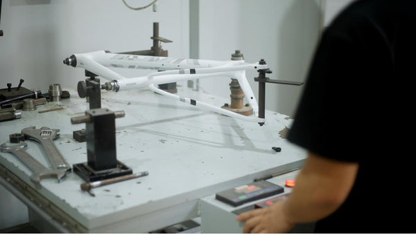 【NEW】VOOK V8 輕量碟煞公路車【高性能款】