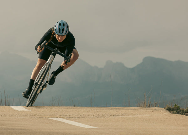 Lazer Strada KinetiCore 公路車頭盔(新色追加✨)